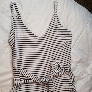 Black & white stripped cropped jumper